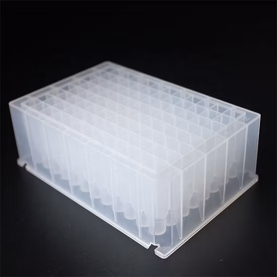 Plaques à 96 puits profonds en polystyrène transparent de laboratoire